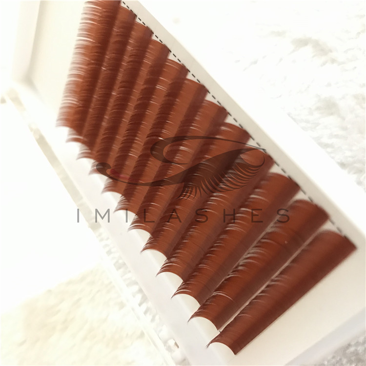 2019 New Style of Colored Eyelashes with Fluffy Effect.jpg